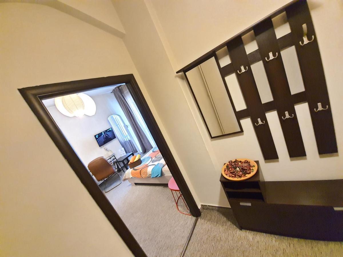 Global Downtown Apartments - Universitate - Calea Victoriei 부쿠레슈티 외부 사진