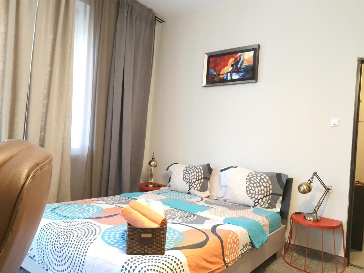 Global Downtown Apartments - Universitate - Calea Victoriei 부쿠레슈티 외부 사진